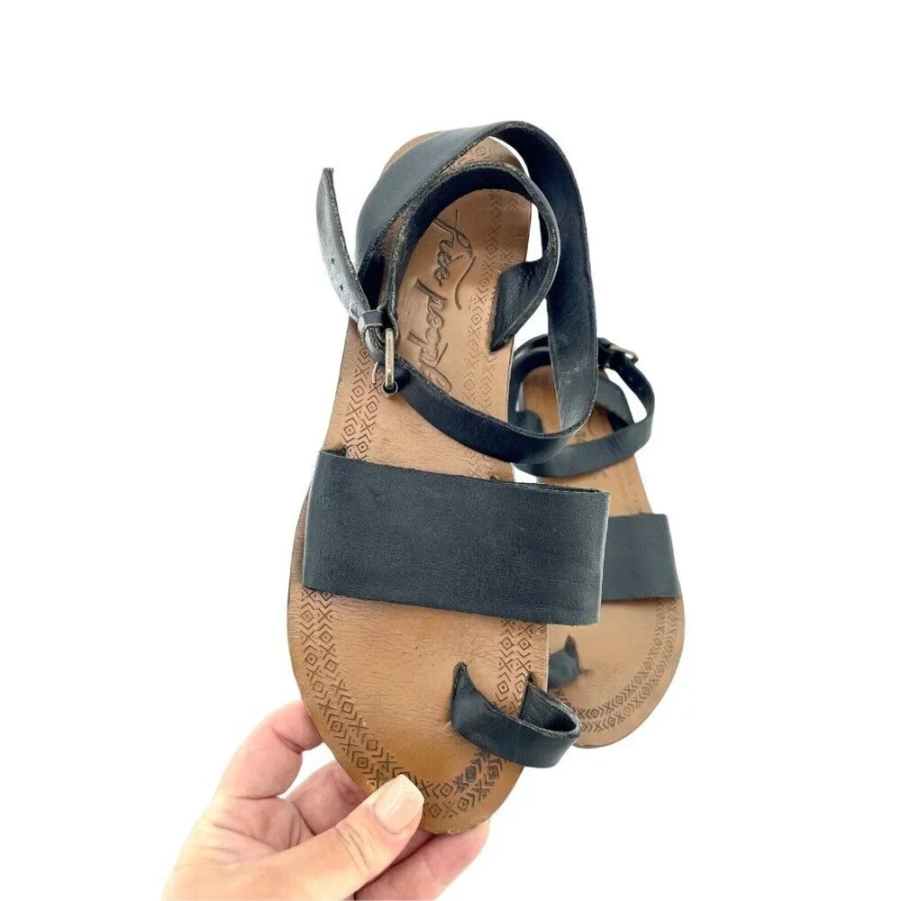 Free People Torrence Black Leather Flat Sandals Leather Straps Sz 40